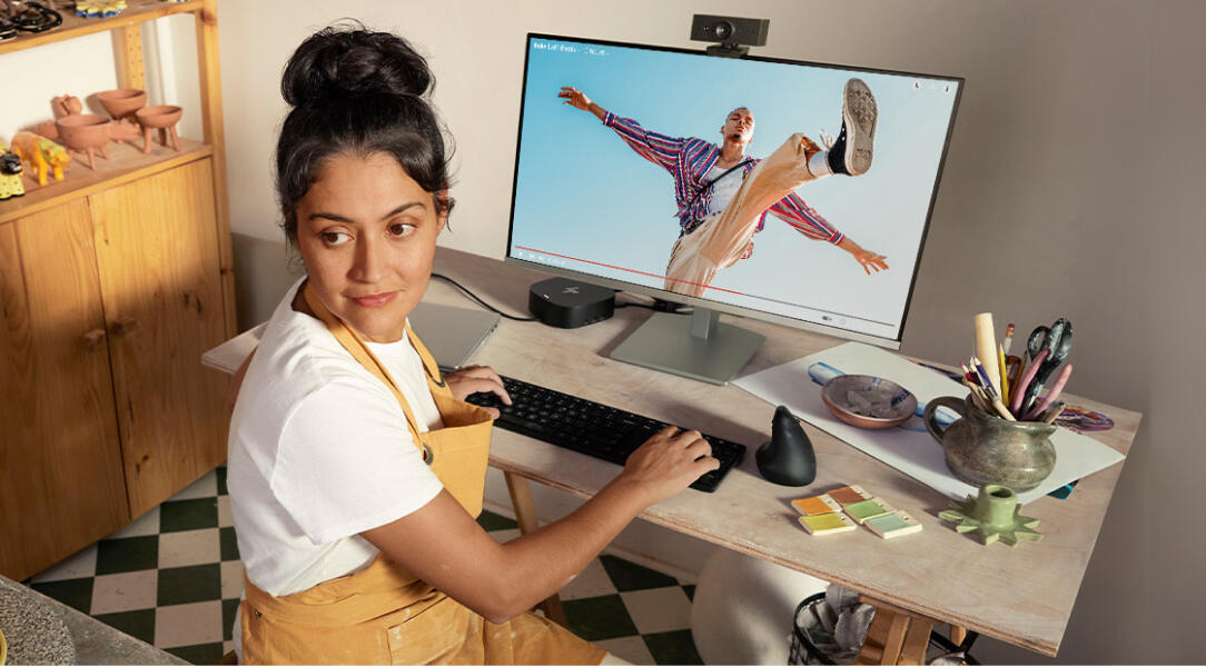 HP Series 5 27 inch FHD Height Adjust Monitor - 527sh - 27-inch